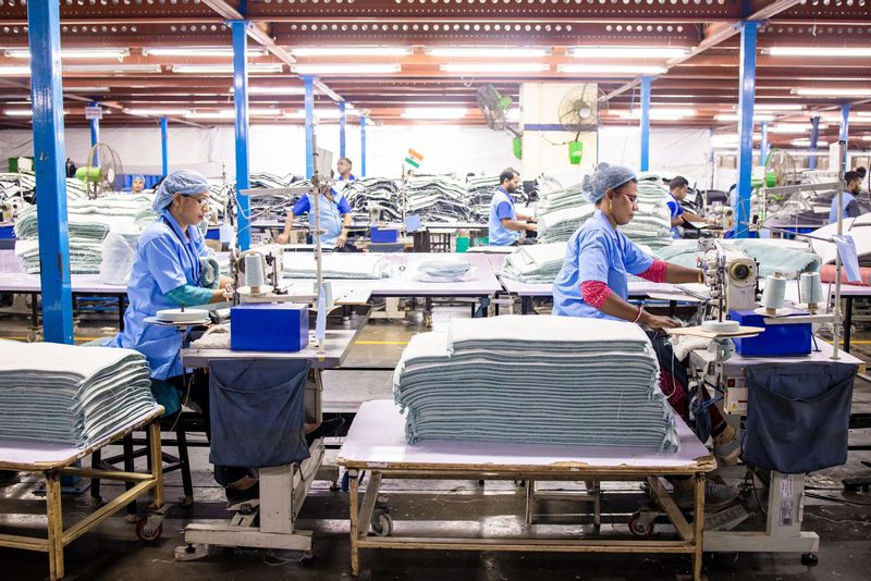 Eilaufträge und Wochenendproduktion – Handarbeit bei APOOL WERKE in Tschechien