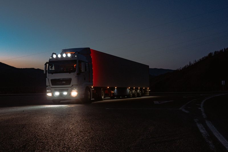 Sonntagsfahrverbot und Eilauftrag: wann die Ware abgeholt werden muss und wann der Kleintransporter fährt